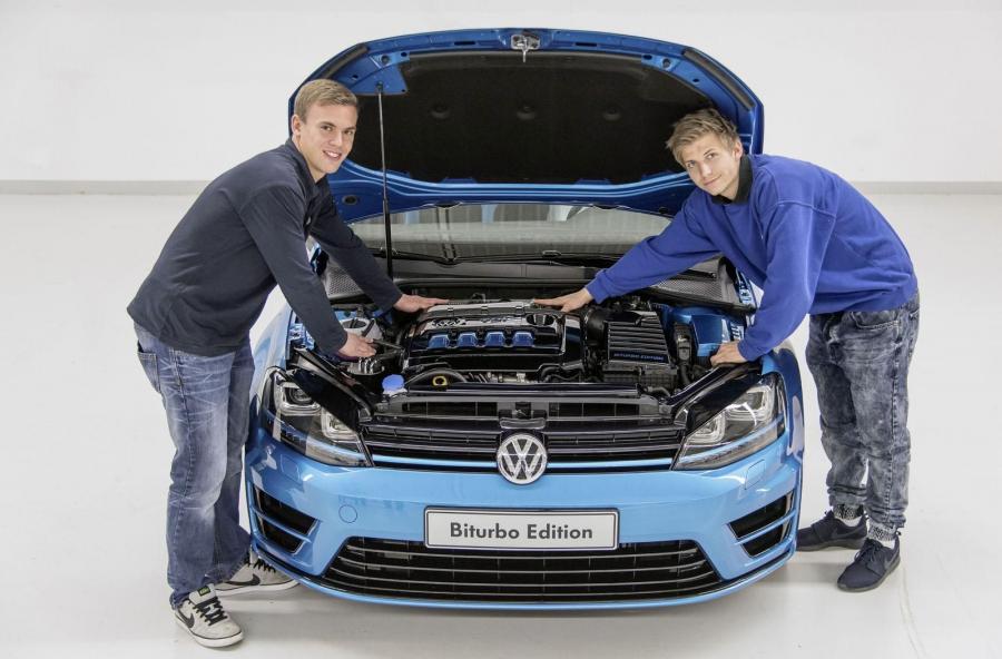  Volkswagen Golf Variant Biturbo Edition 2015 года  (фото 6 из 10)